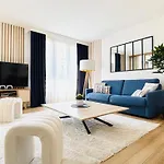 Apartman King Size Beds - 2 Bathrooms - 2 Free Parking