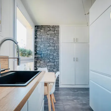 Myjolieparishome - King Size Beds, 2 Bathrooms, Free Parking Апартаменты