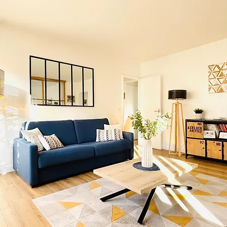 Διαμέρισμα Myjolieparishome - King Size Beds, 2 Bathrooms, Free Parking Παρίσι