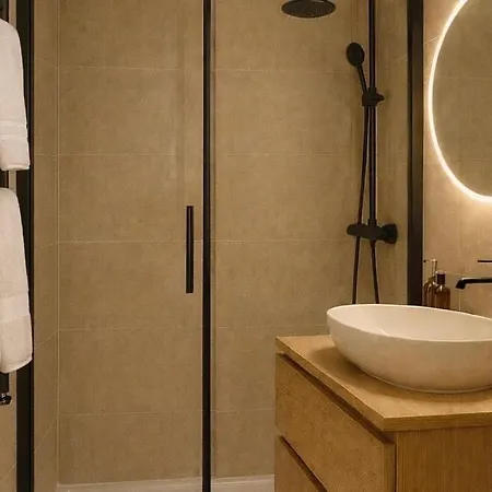 Myjolieparishome - King Size Beds, 2 Bathrooms, Free Parking * Παρίσι