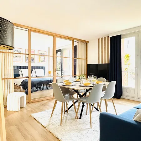 Myjolieparishome - King Size Beds, 2 Bathrooms, Free Parking Appartement *
